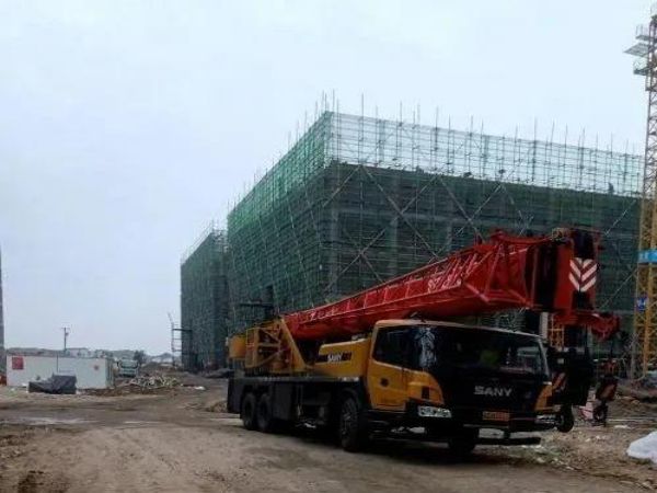 赤坎区吊车电话_吊车出租吊车保养工作重要性及方法